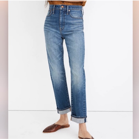 Madewell Denim - Madewell Classic Straight Jeans in Ives Wash: Selvedge